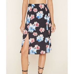 FOREVER 21 Floral Print M-Slit Midi Skirt XS Black Tropical High Waist